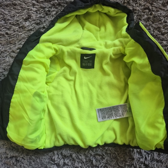 Nike Kids Black and Green Hooded Jacket - Picture 3 of 7